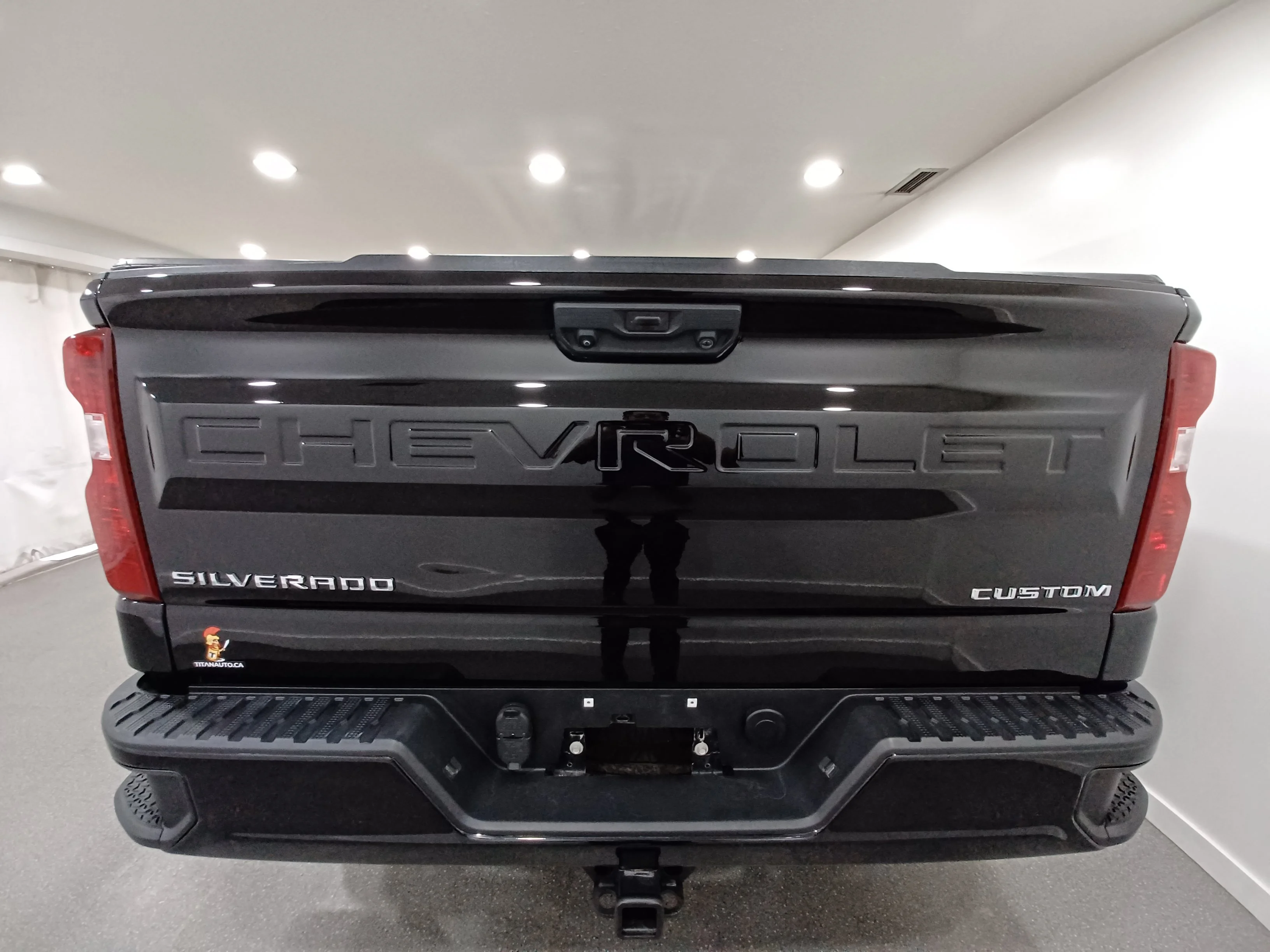 Used 2022 Black Chevrolet Custom Trail Boss 4WD*6 Pass | Adaptive Cruise | Remote Start | Tow Pkg | Park Assist | CarPlay image 22