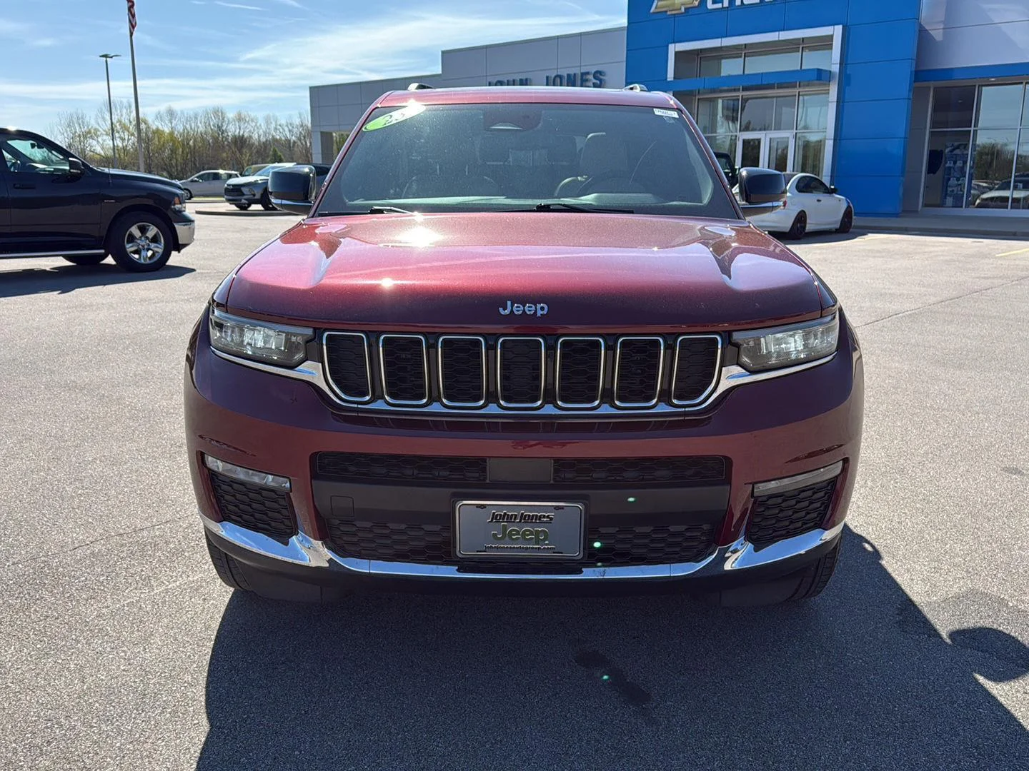 Used 2023 Velvet Red Pearlcoat Jeep Limited image 15