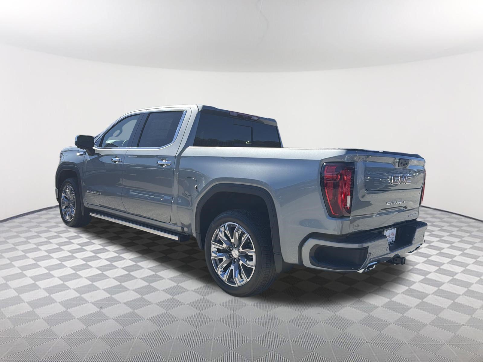 2026 GMC Sierra 1500 Denali - Photo 7