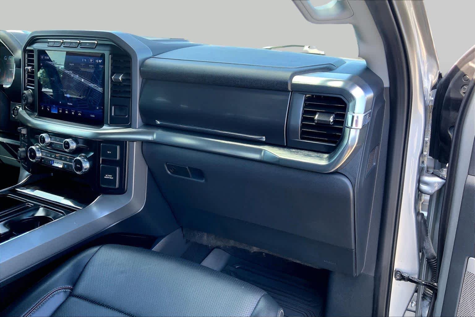 Used 2023 Iconic Silver Metallic Ford LARIAT image 19