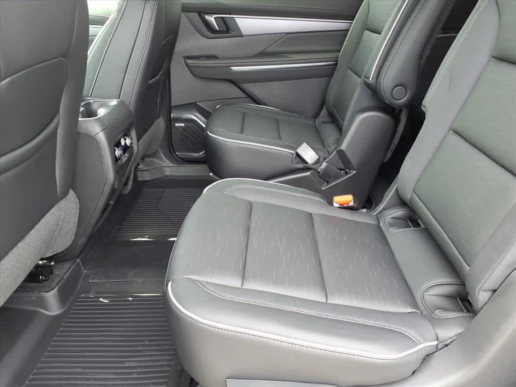 2026 Buick Enclave Sport Touring - Photo 10