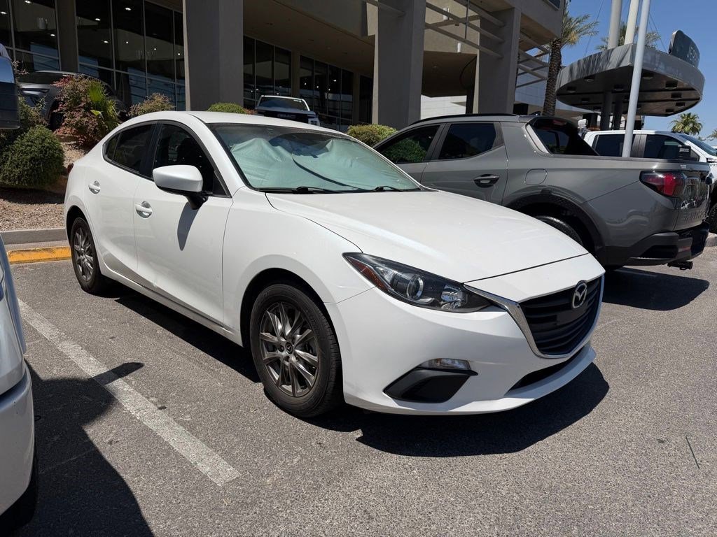 Used 2016 White Mazda i Sport image 2