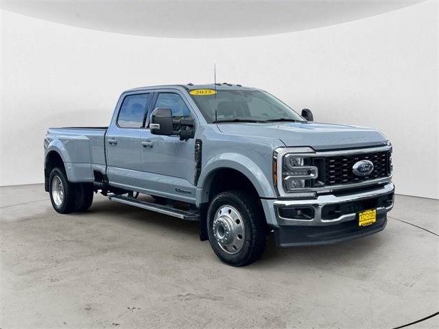 2025 Ford F-450 Super Duty Lariat