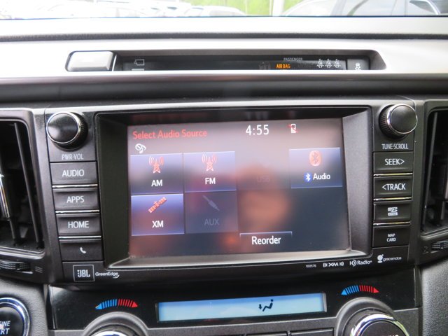 Used 2017  Toyota SE image 24