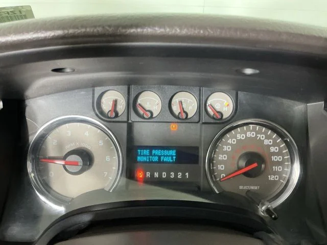 Used 2010  Ford XLT image 17