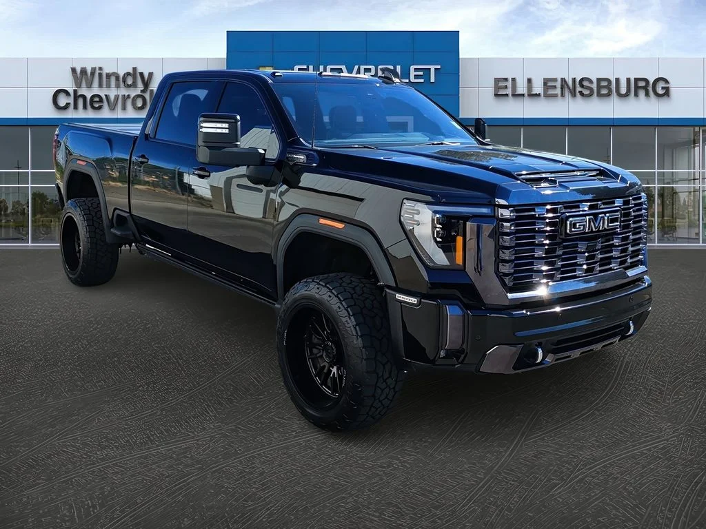 2024 GMC Sierra Denali Ultimate 4WD Crew Cab Long Box's photo
