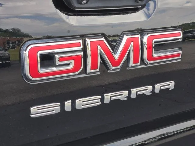 Used 2022 Black GMC Pro image 15