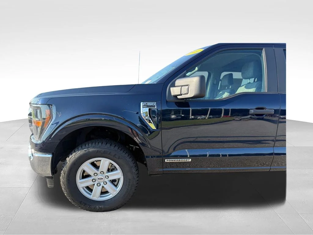 Used 2023 Blue Ford XLT image 24