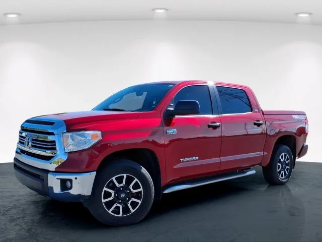Used 2016 Red Toyota SR5 image 2