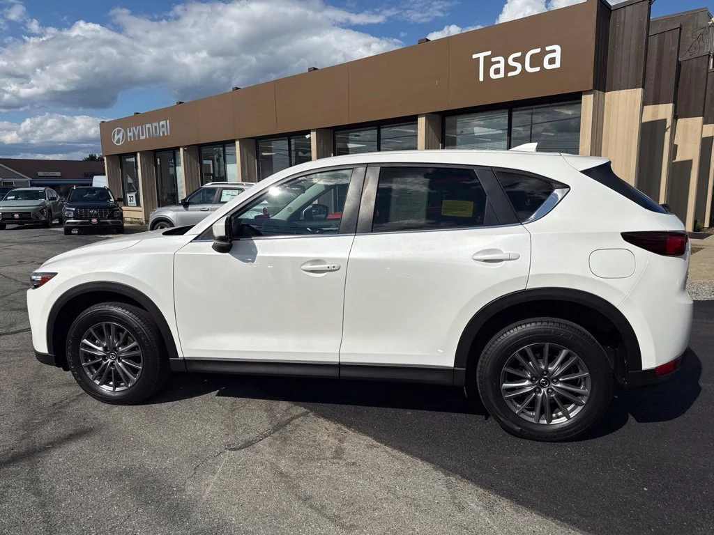 Used 2021 White Mazda Touring image 8