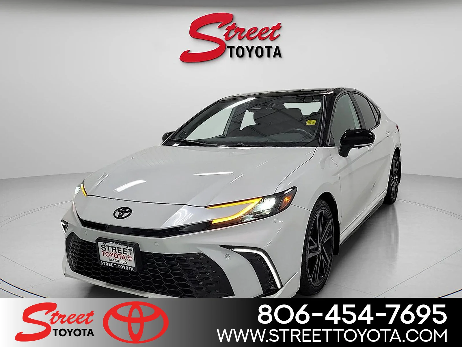 Certified Used 2025 WIND CHILL Toyota XSE image 1