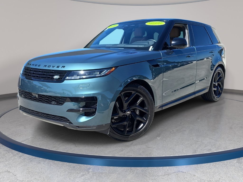 Used 2024 Green Land Rover SE image 1