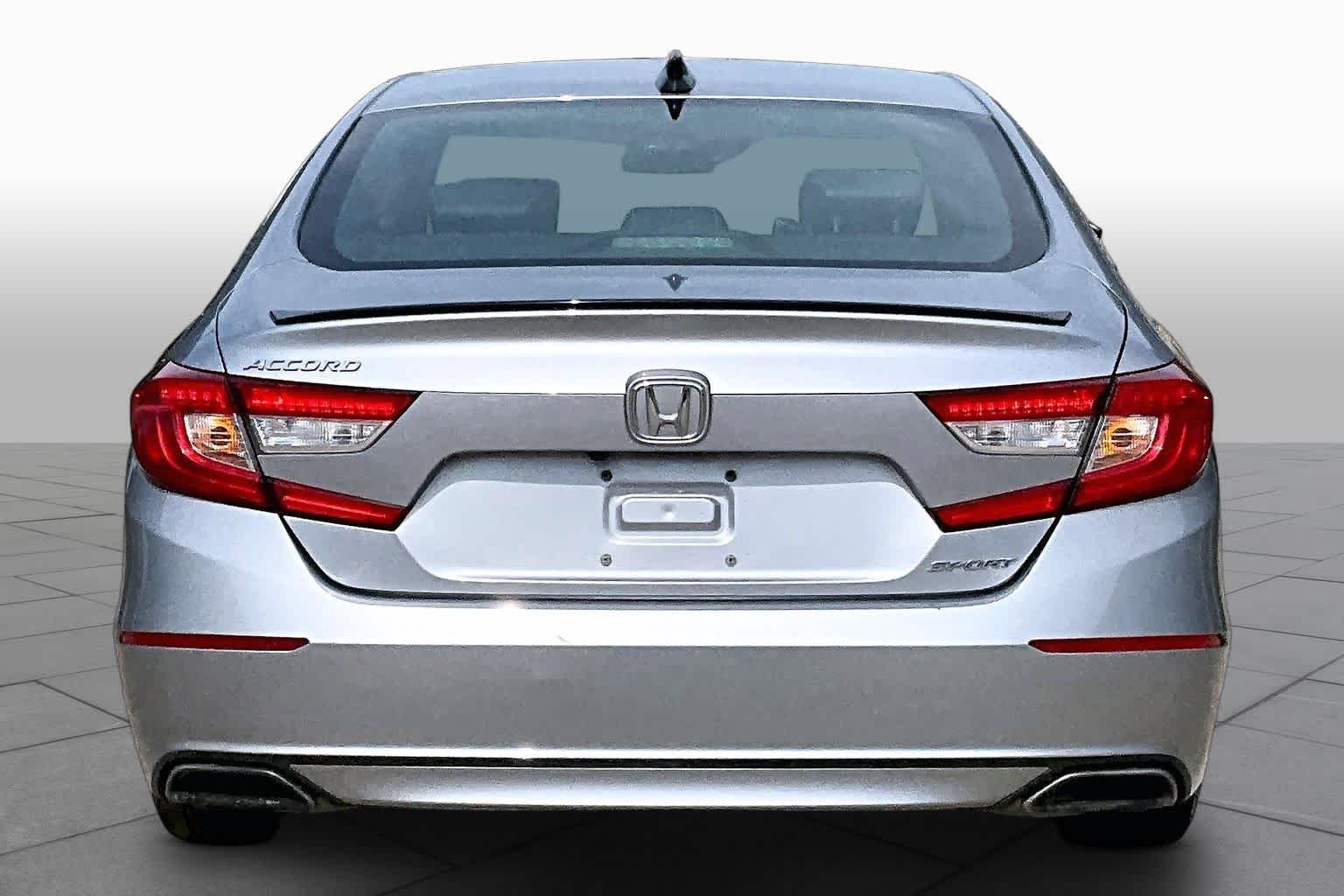 Used 2021 Lunar Silver Metallic Honda Sport image 5