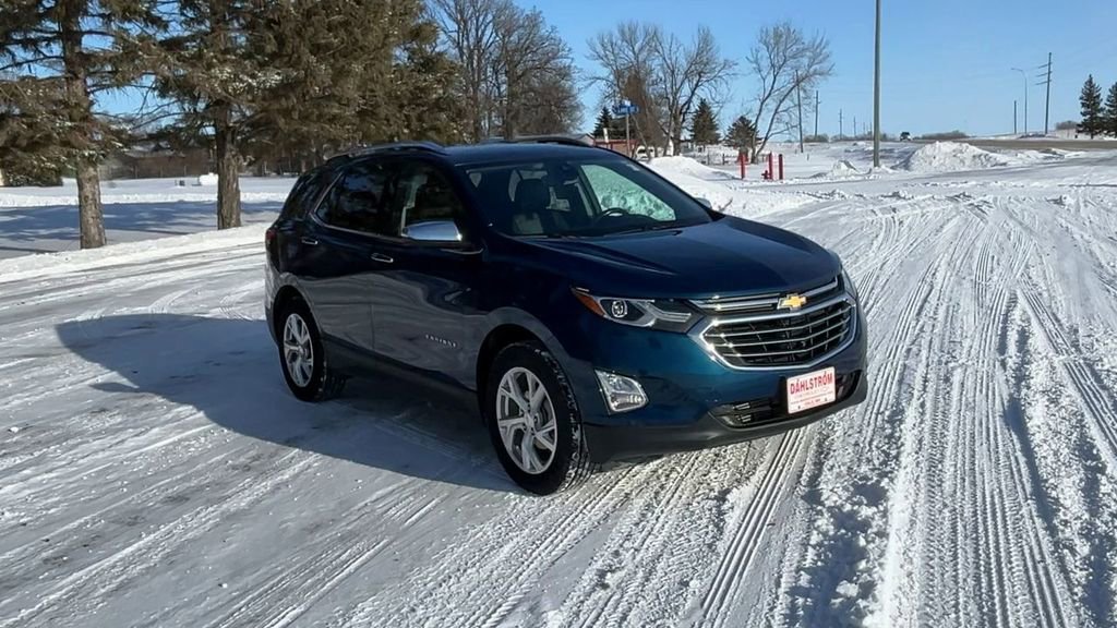 Used 2020 Chevrolet Equinox Premier with VIN 2GNAXXEVXL6185352 for sale in Oslo, Minnesota