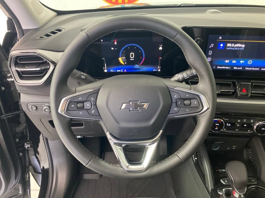 New 2026 Mosaic Black Metallic Chevrolet LT image 6