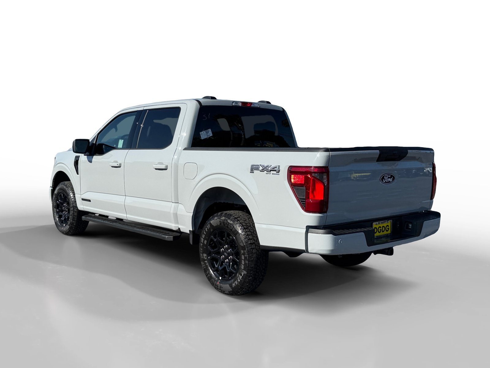New 2026 Avalanche Ford XLT image 3