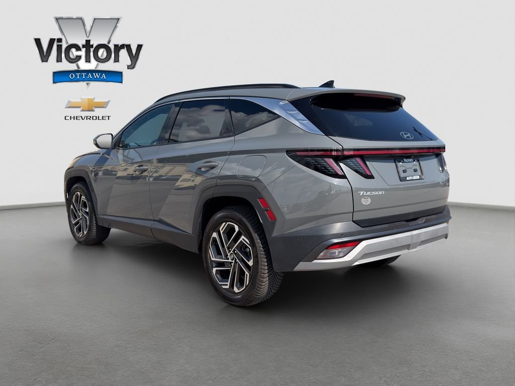 Used 2025 Gray Hyundai Limited image 4