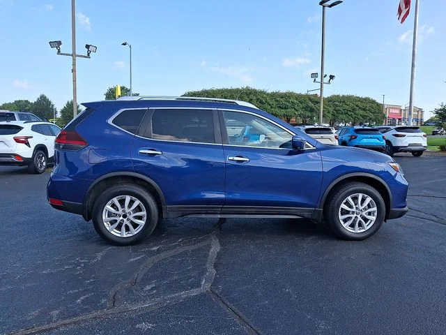 Used 2018 Blue Nissan SV image 7