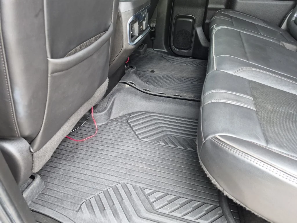 Used 2022 White Chevrolet High Country image 35