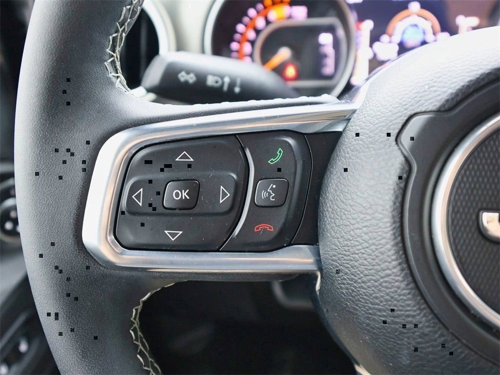 2023 Jeep Wrangler 4-Door Sahara - Photo 25