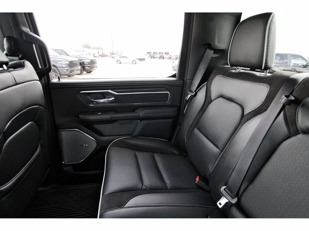 2025 RAM 1500 Laramie - Photo 12