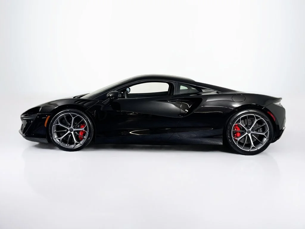 New 2026 Onyx Black McLaren  image 2