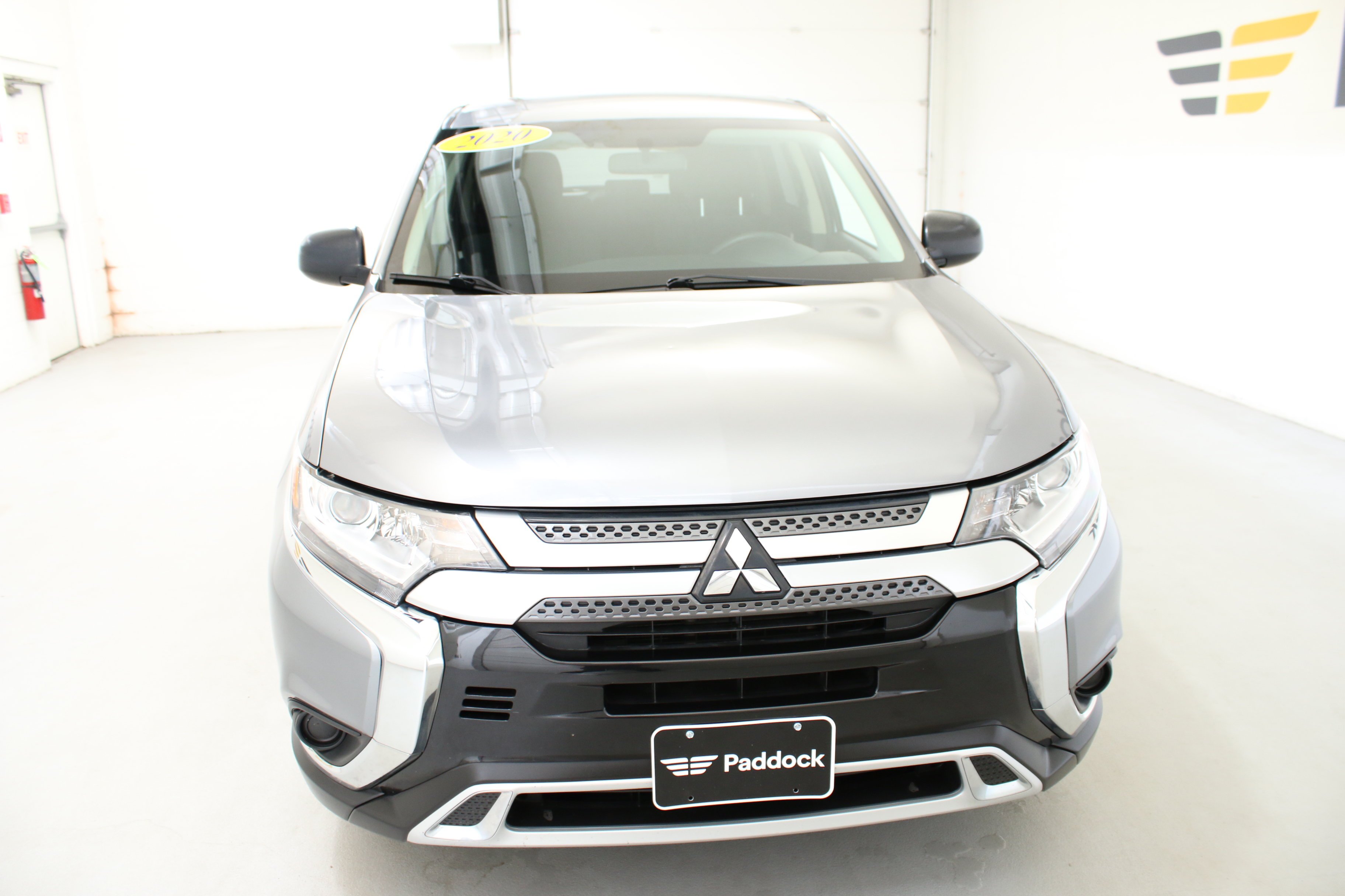 Used 2020 Mitsubishi Outlander ES with VIN JA4AZ3A3XLZ004586 for sale in Kenmore, NY