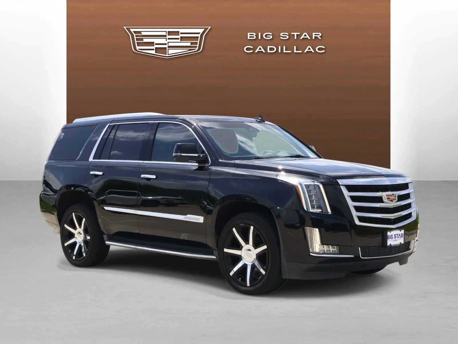 Used 2018 BLACK RAVEN Cadillac Luxury image 6