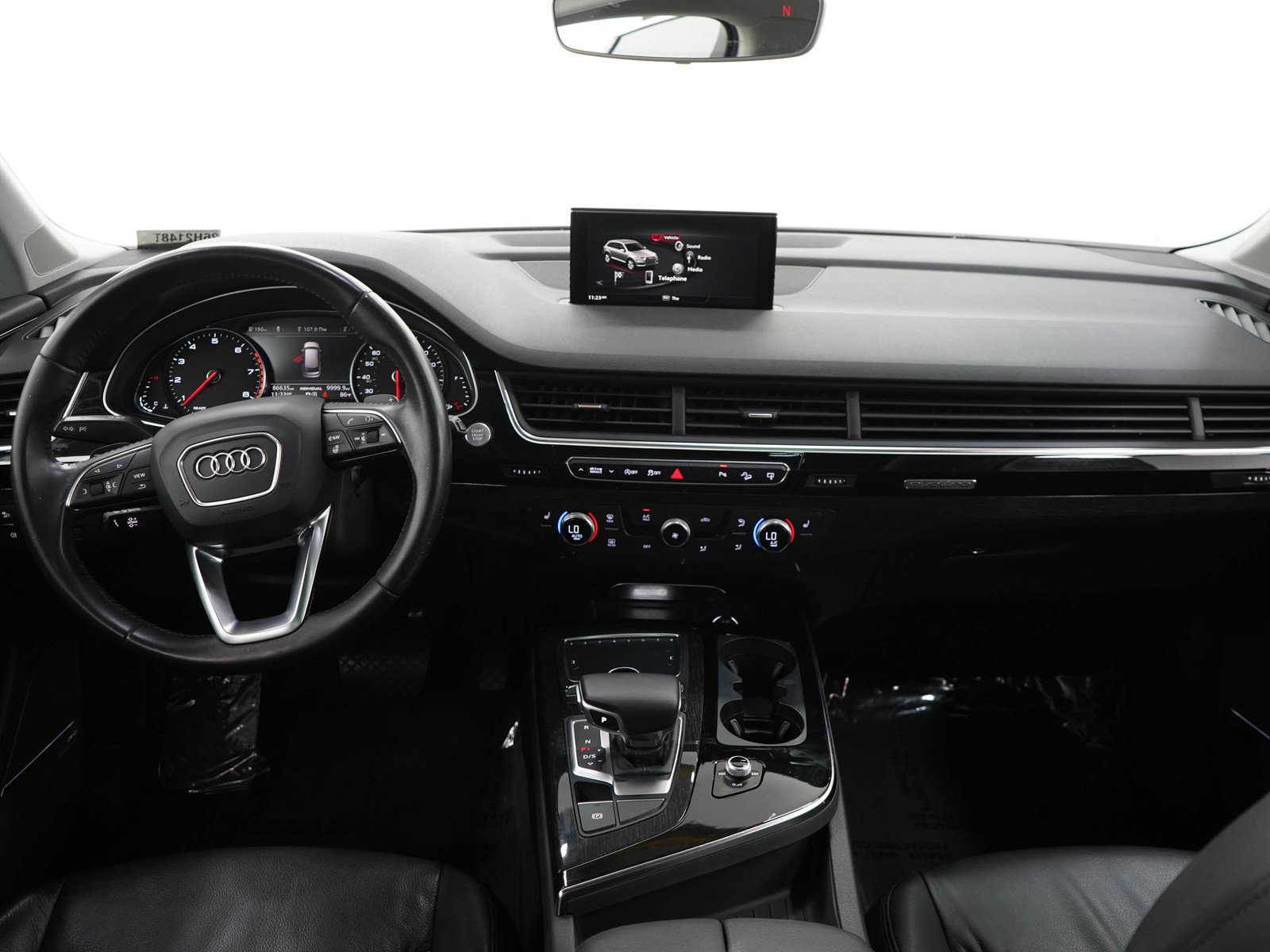 Used 2017 White Audi quattro image 19