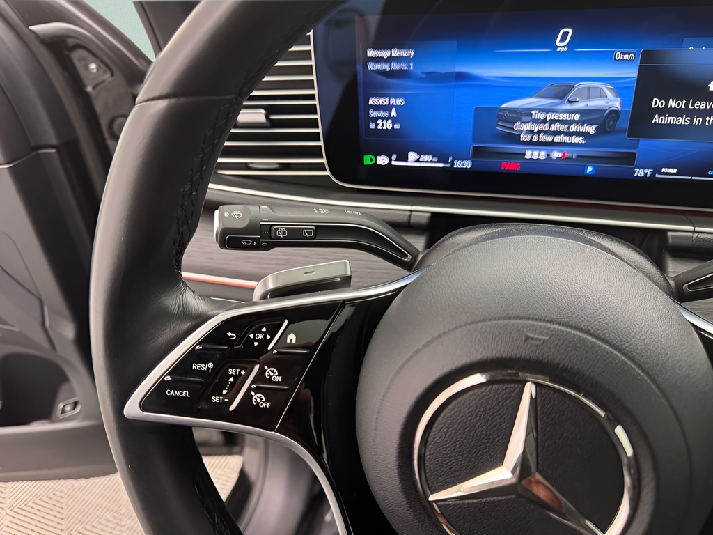 Used 2025 Black Mercedes-Benz GLE 350 image 12