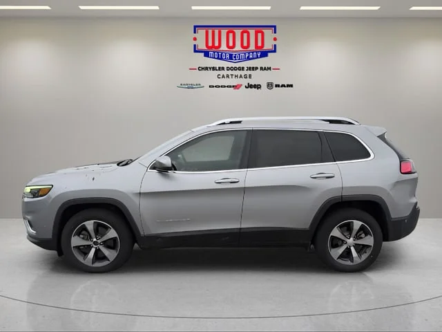 Used 2019 Billet Silver Metallic Clearcoat Jeep Limited image 6