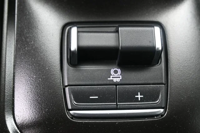 Used 2024 Silver GMC AT4X image 26