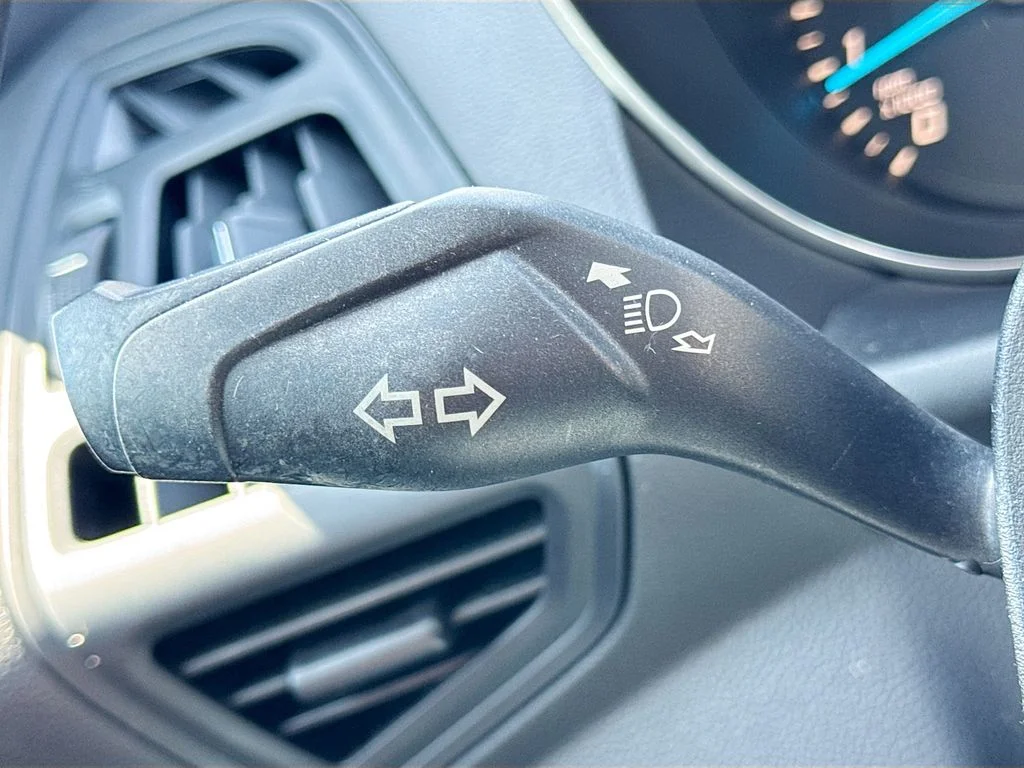 Used 2013 White Ford SE image 12