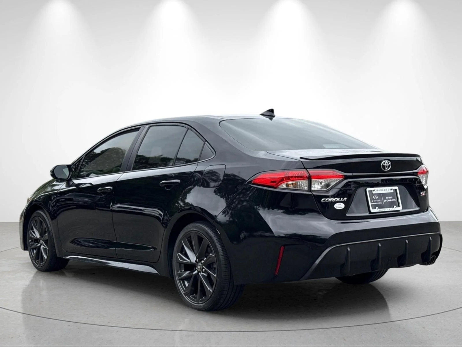 Used 2023 Midnight Black Metallic Toyota SE image 3