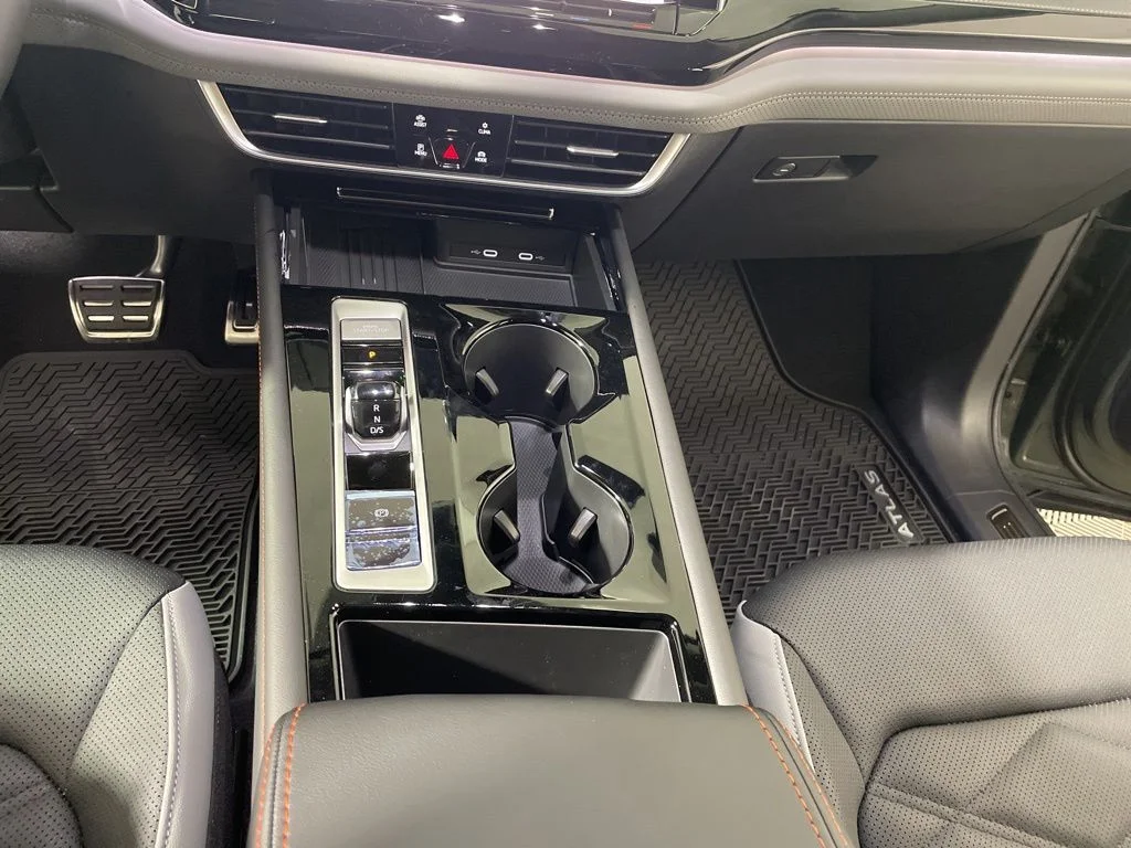 New 2026 Green Volkswagen 2.0T Peak Edition image 17