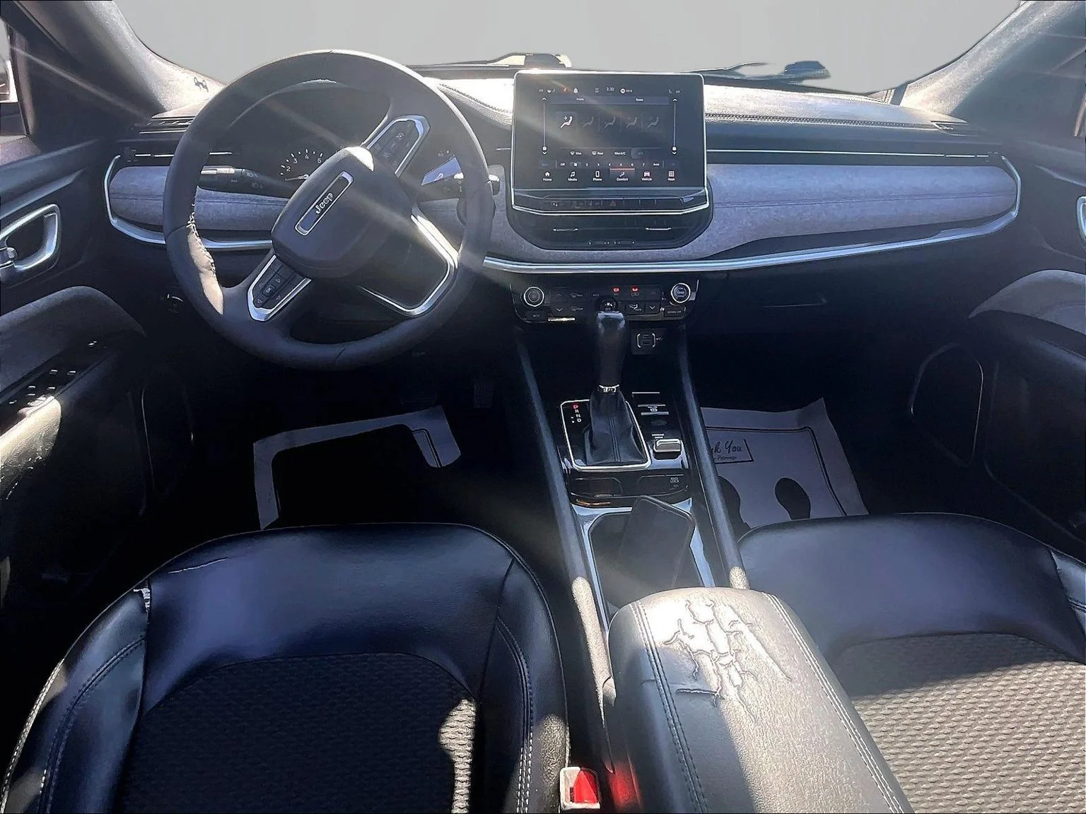 Used 2023 Black Jeep Latitude image 17