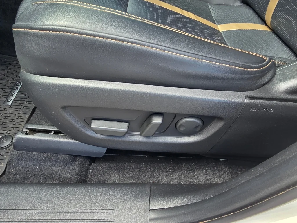 Used 2024 Rhodium White Premium Mazda Premium Plus image 17