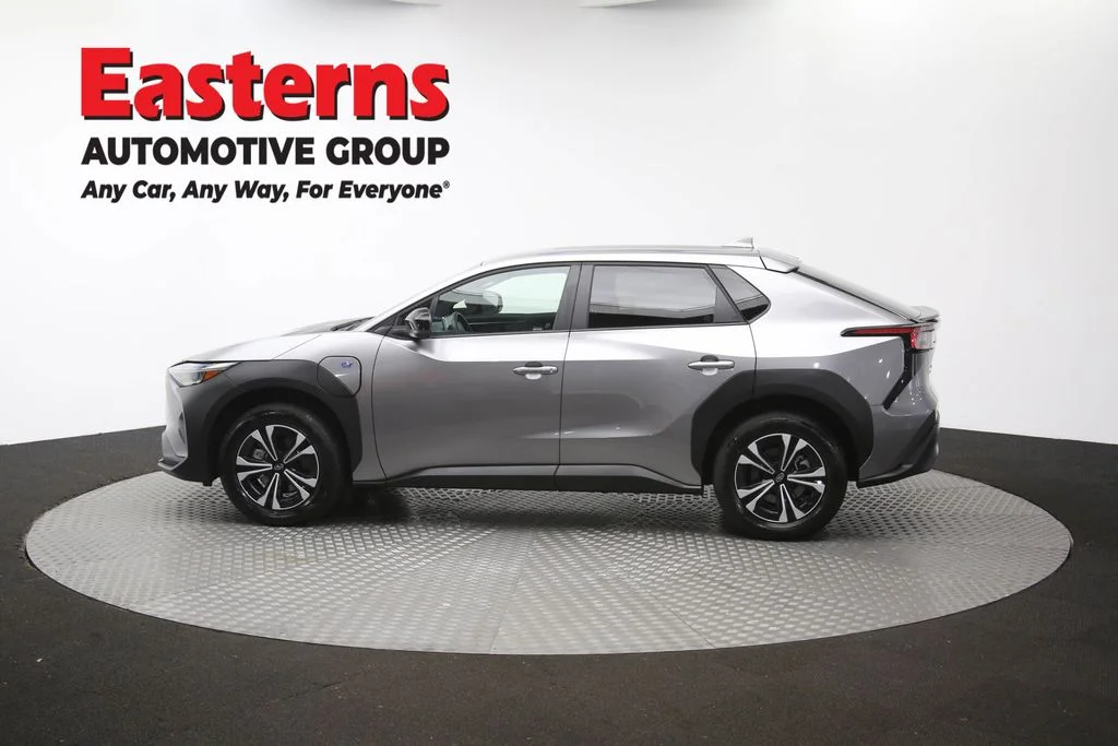 Used 2023 Black Subaru Premium image 61