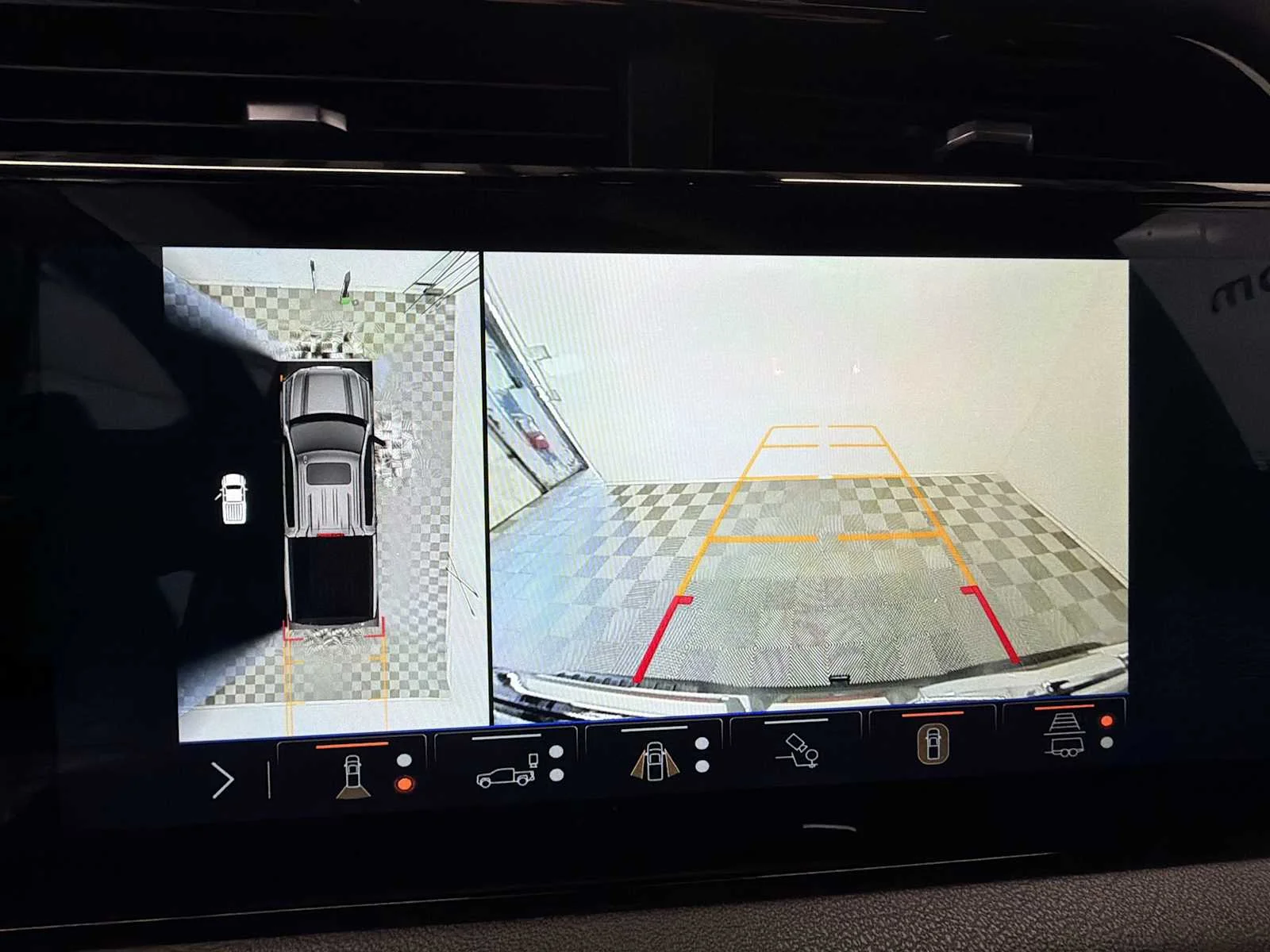 Used 2024 Onyx Black GMC AT4 image 23