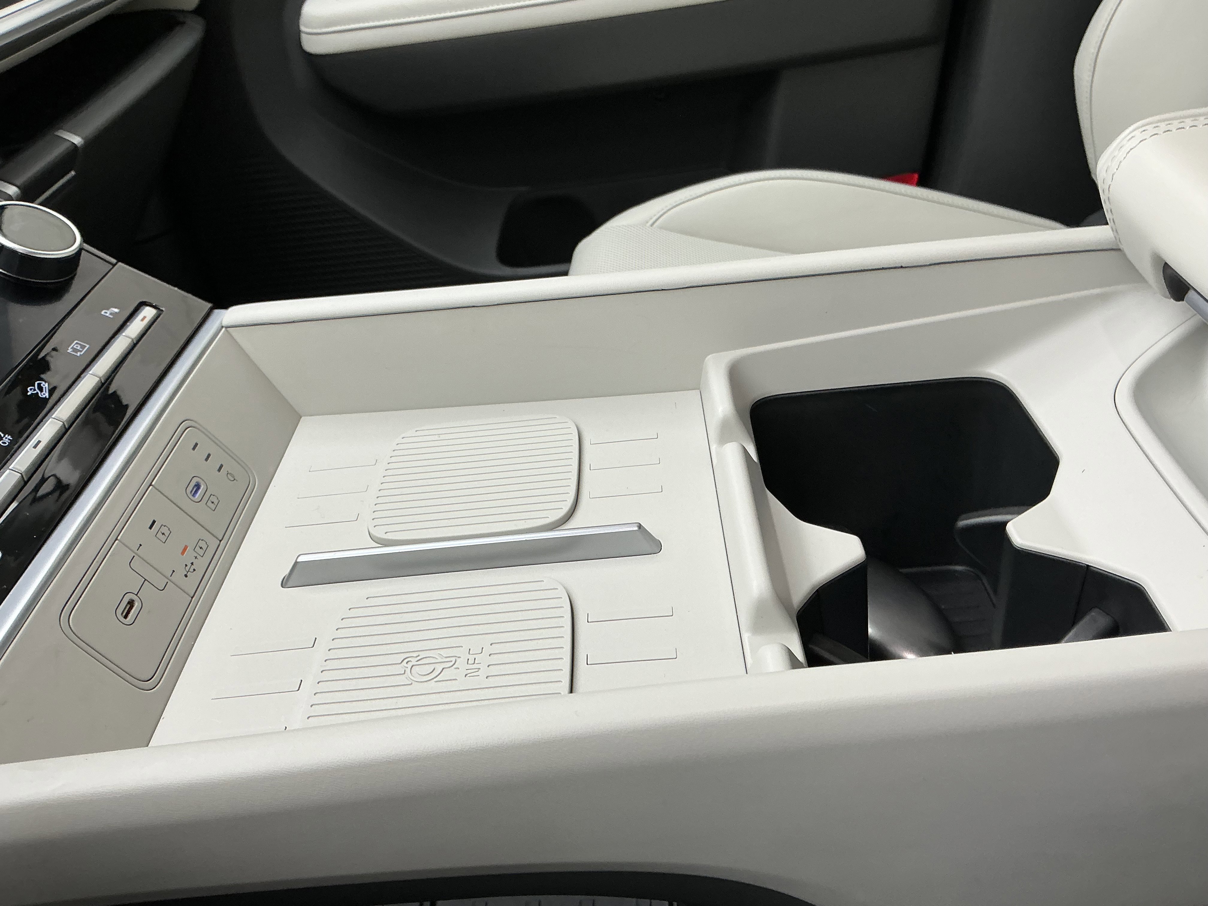 2025 Hyundai Santa Fe SEL - Photo 13