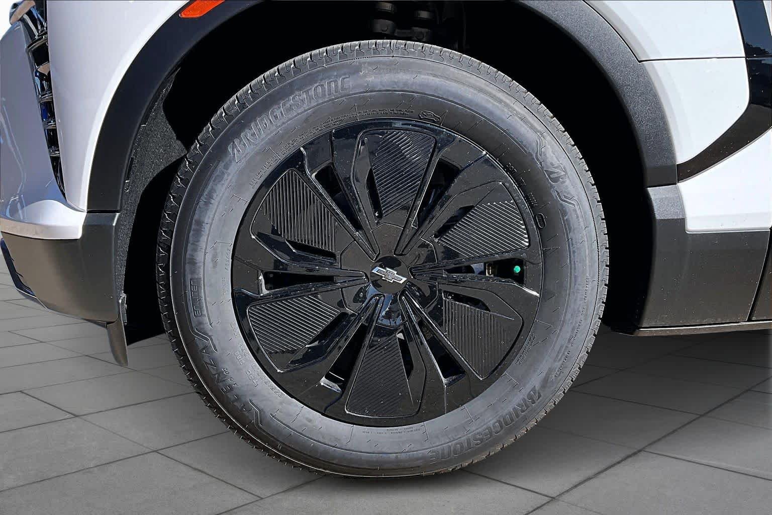 2025 Chevrolet Blazer EV LT - Photo 12