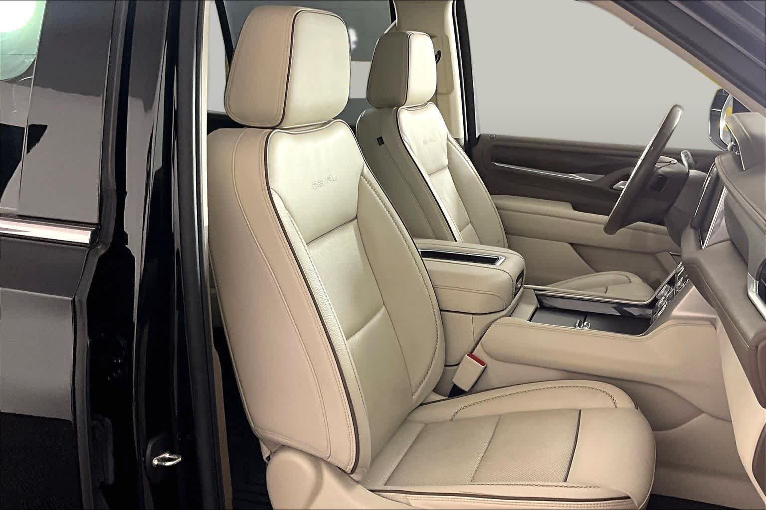 Used 2022 ONYX BLACK GMC Denali image 9