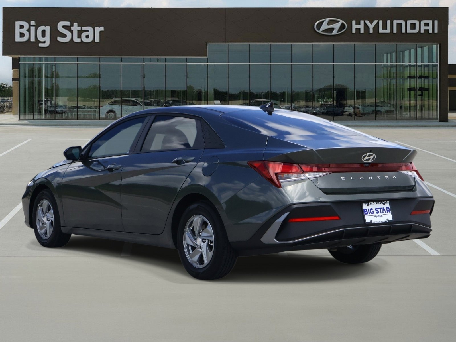 Used 2026 Amazon Gray Hyundai SE image 3