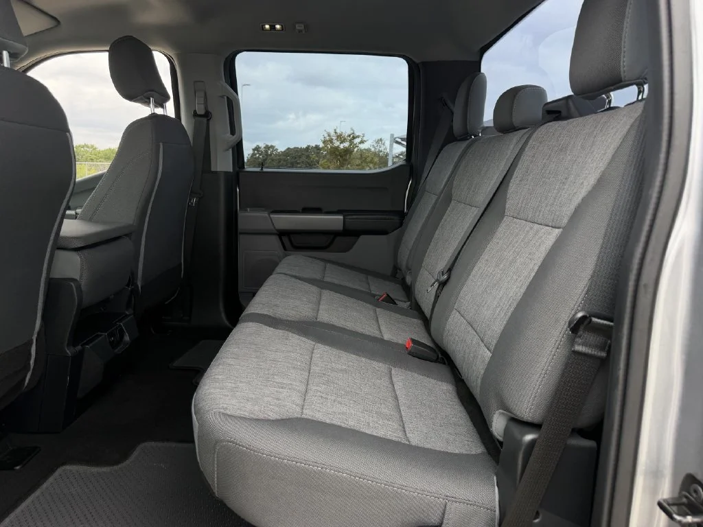 Used 2024 Silver Ford XL image 27