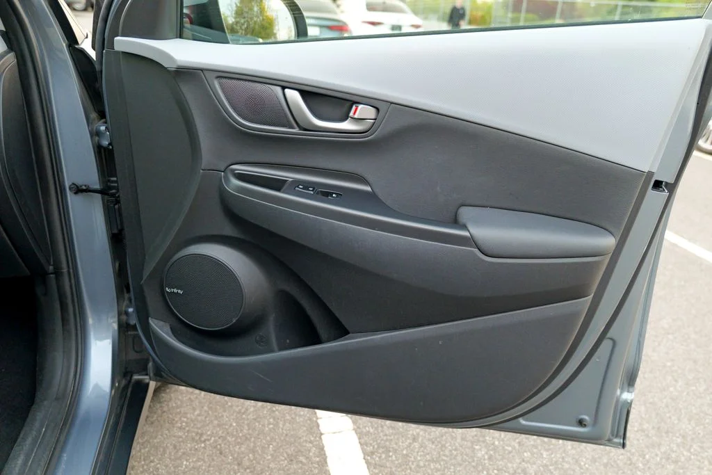 Used 2019 Sonic Silver Hyundai Limited image 33