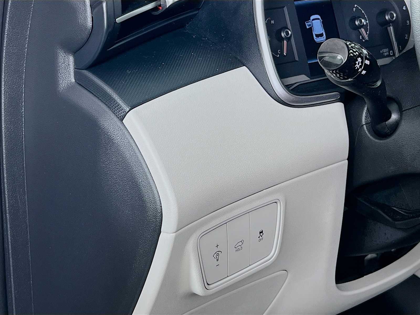 Used 2024 White Pearl Hyundai SEL image 10
