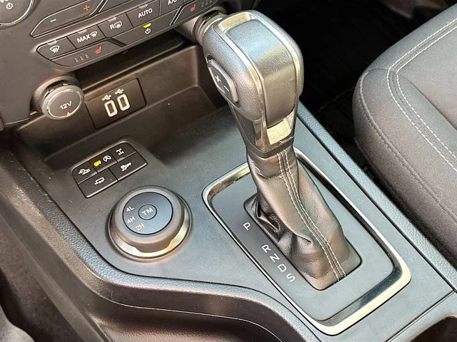 Used 2020 White Ford XLT image 16