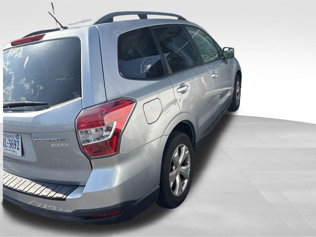 Used 2014 Silver Subaru 2.5i Premium image 9