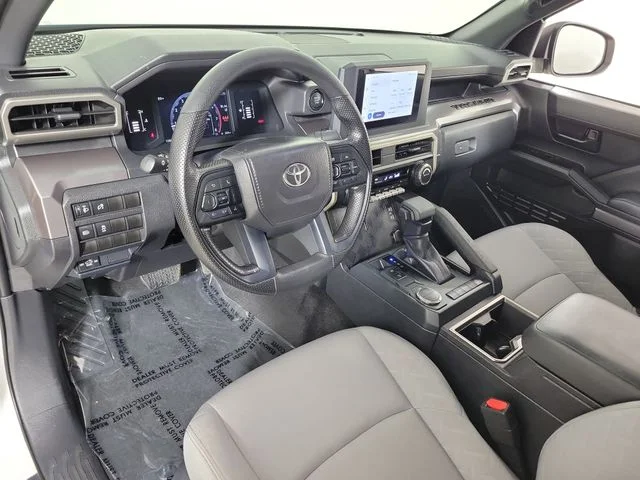 Used 2025 White Toyota SR5 image 18
