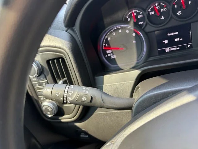 Used 2023 White GMC Pro image 21